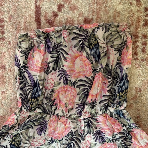 H&M Flower Romper - Picture 2 of 4